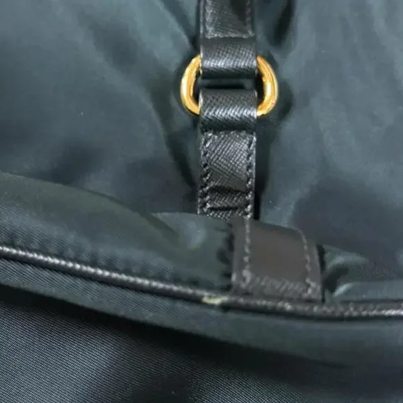 PRADA Green Shoulder Bag - Picture 13 of 16